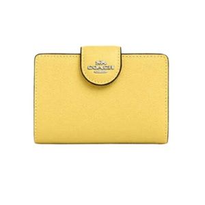 Medium Corner Zip Wallet